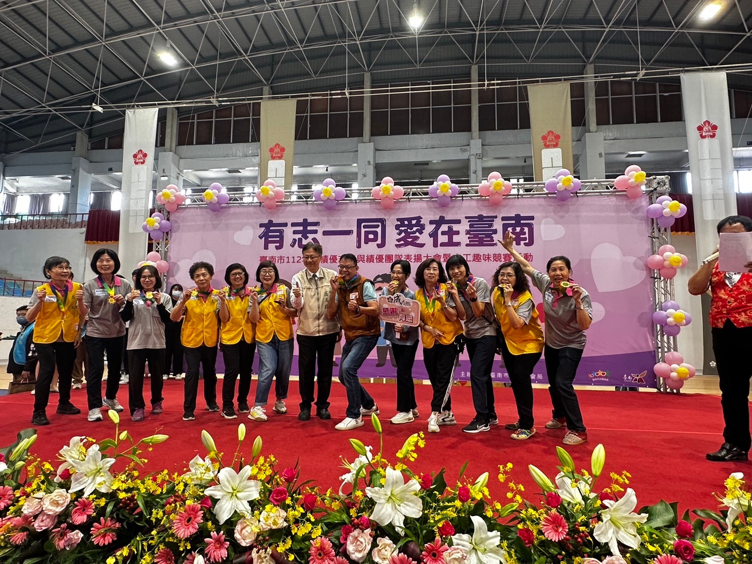 本院榮獲臺南市112年度績優團隊
